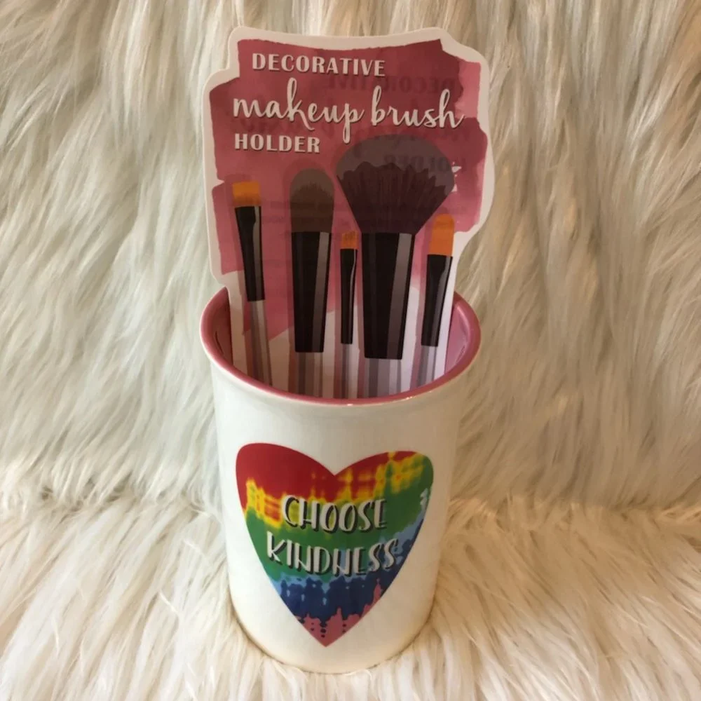 “Choose Kindness” Makeup Brush Holder